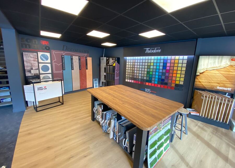 Theodore peinture showroom déco rouen